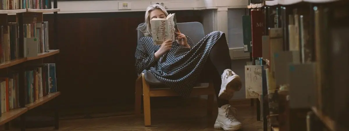 best places to study abroad for english majors