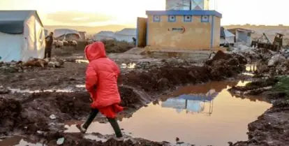 how to volunteer to help refugees