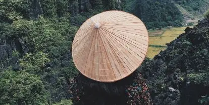 how much can i make teaching english in vietnam