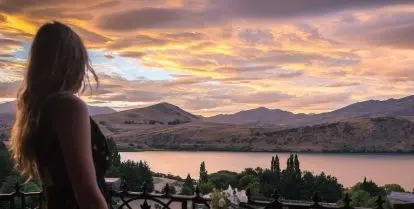 how to live in new zealand for a year