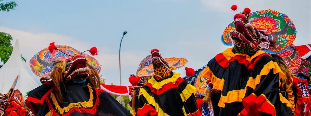 how to practice cultural sensitivity