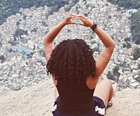 Hearts above the city with natural hair